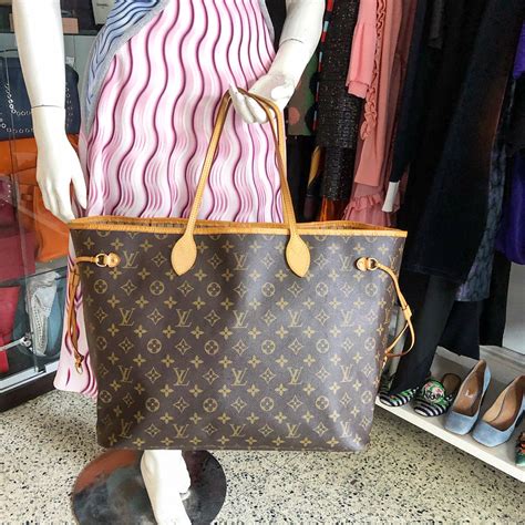 biggest Louis Vuitton bag